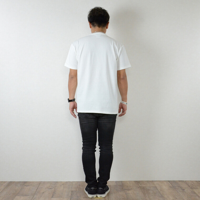 メンズの白いTシャツ絶妙な丈感がヘビロテアイテム間違いなし